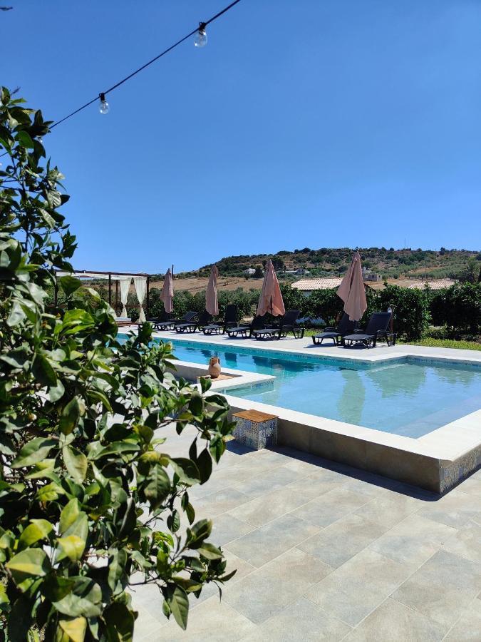 Agribarocco Hotel Noto Bagian luar foto