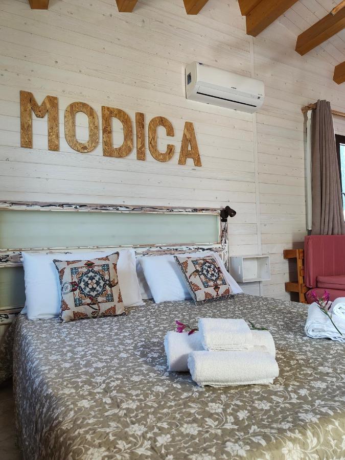 Agribarocco Hotel Noto Bagian luar foto