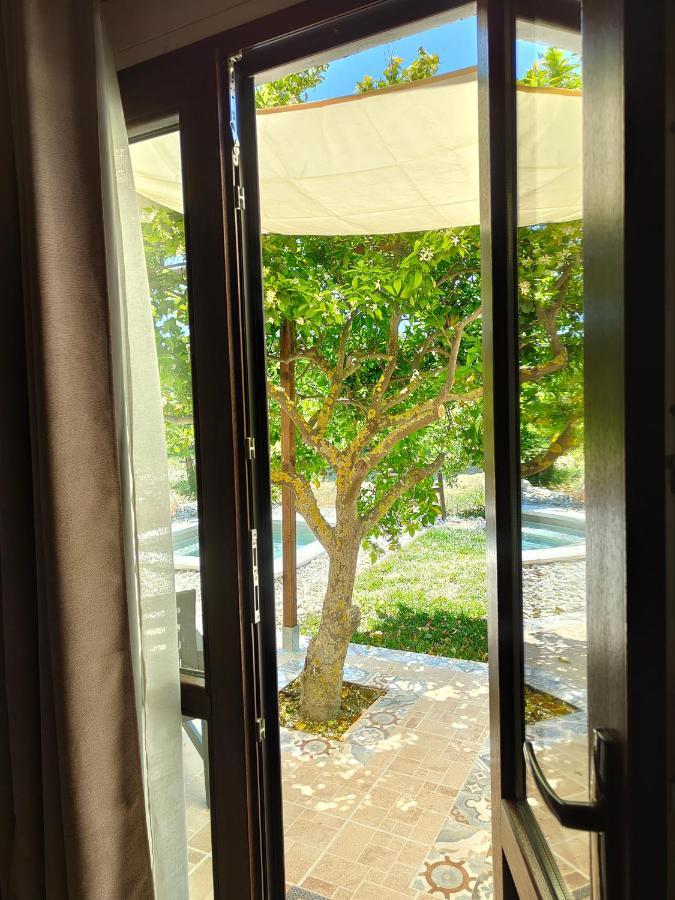Agribarocco Hotel Noto Bagian luar foto